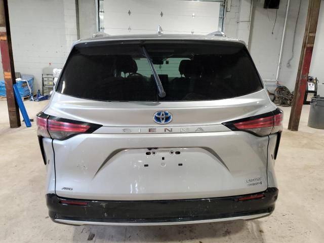 2022 TOYOTA SIENNA LE