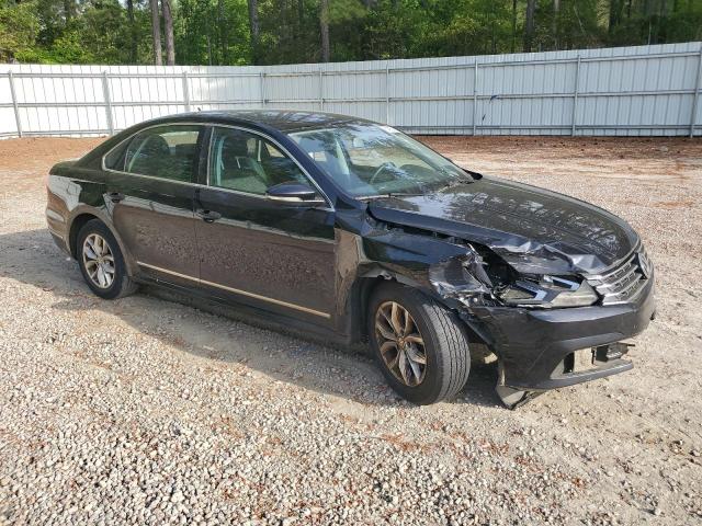  VOLKSWAGEN PASSAT 2017 Черный