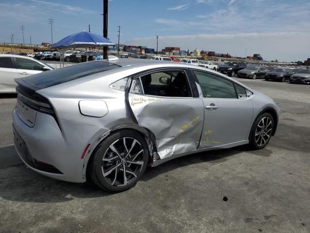  TOYOTA PRIUS 2024 Серебристый