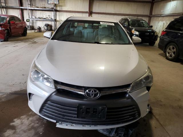 Седаны TOYOTA CAMRY 2015 Белый