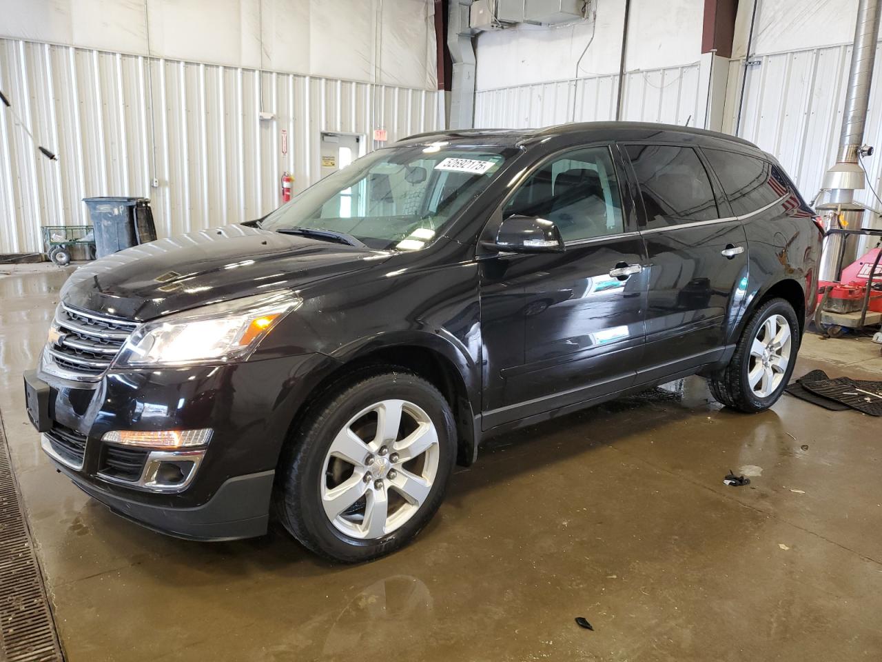 2017 Chevrolet Traverse Lt for Sale in Franklin, WI - Front End