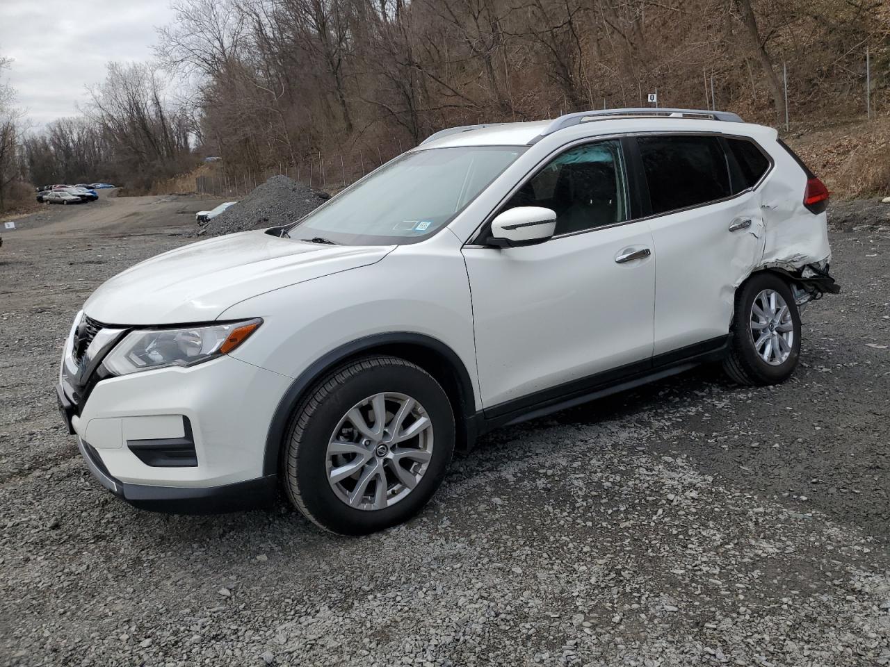 JN8AT2MV2HW017019 NISSAN ROGUE 2017