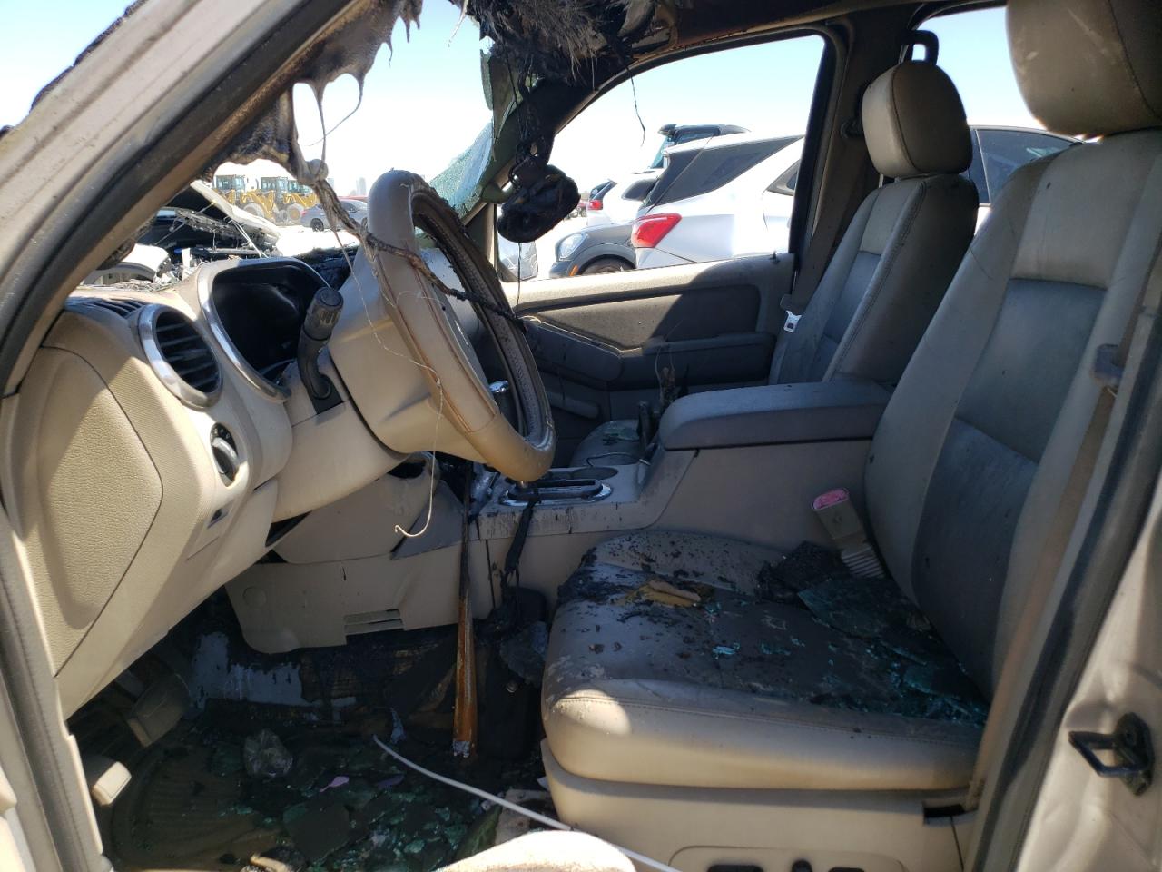 2007 Ford Explorer Xlt VIN: 1FMEU63E17UA83635 Lot: 52113555