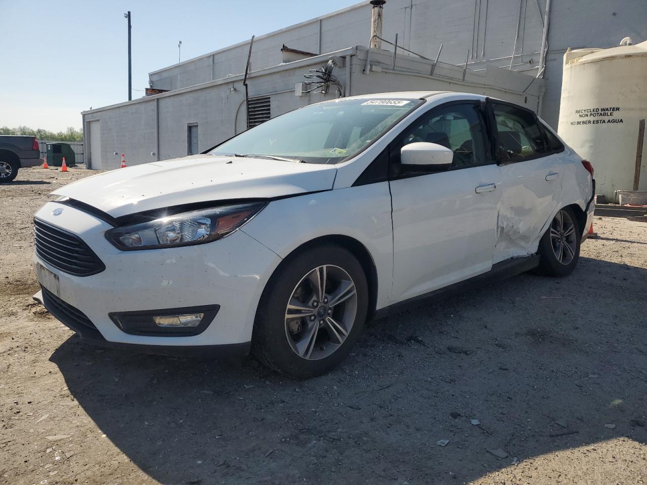 2018 Ford Focus Se zu verkaufen in Fredericksburg, VA - Side