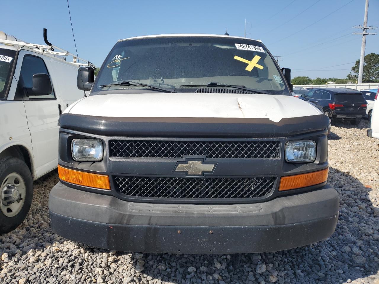 2015 Chevrolet Express - Image 5