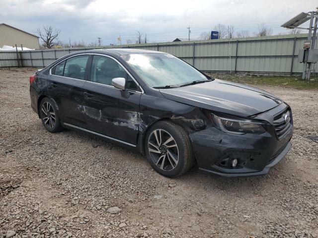  SUBARU LEGACY 2018 Czarny