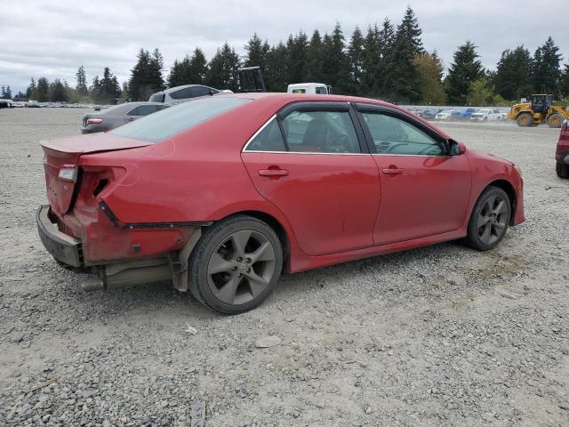  TOYOTA CAMRY 2014 Czerwony