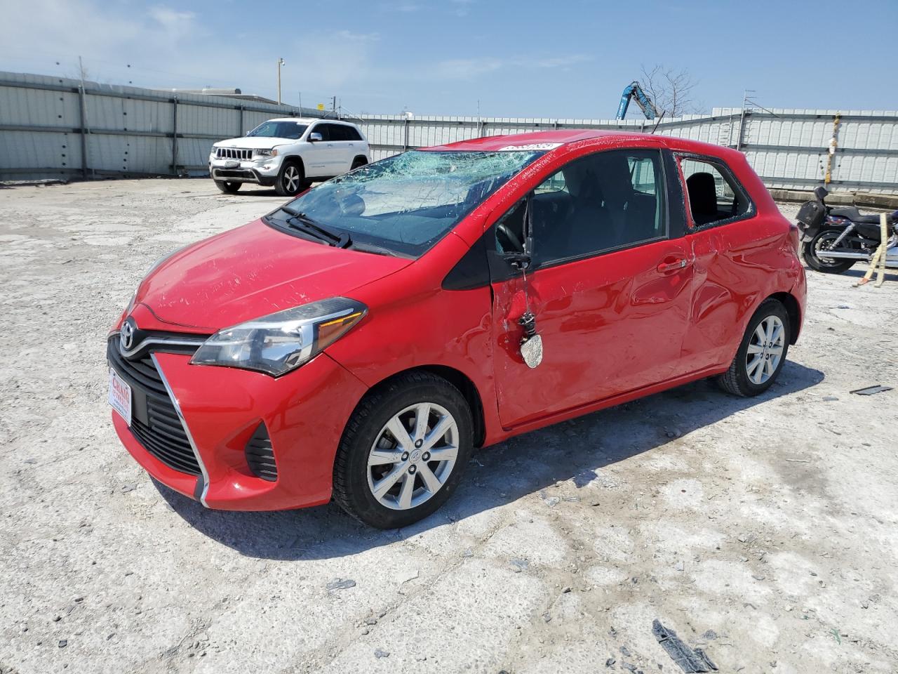2015 Toyota Yaris de vânzare în Walton, KY - Rollover