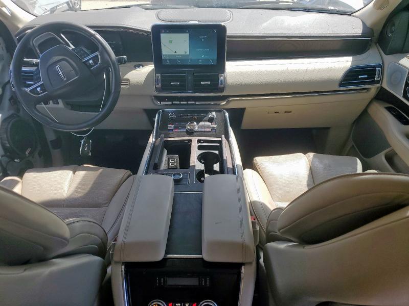  LINCOLN NAVIGATOR 2019 Biały