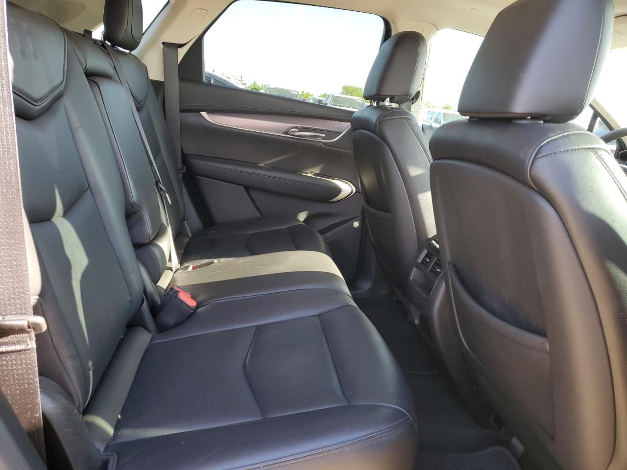 2017 Cadillac Xt5 Luxury VIN: 1GYKNBRS3HZ246472 Lot: 52244585