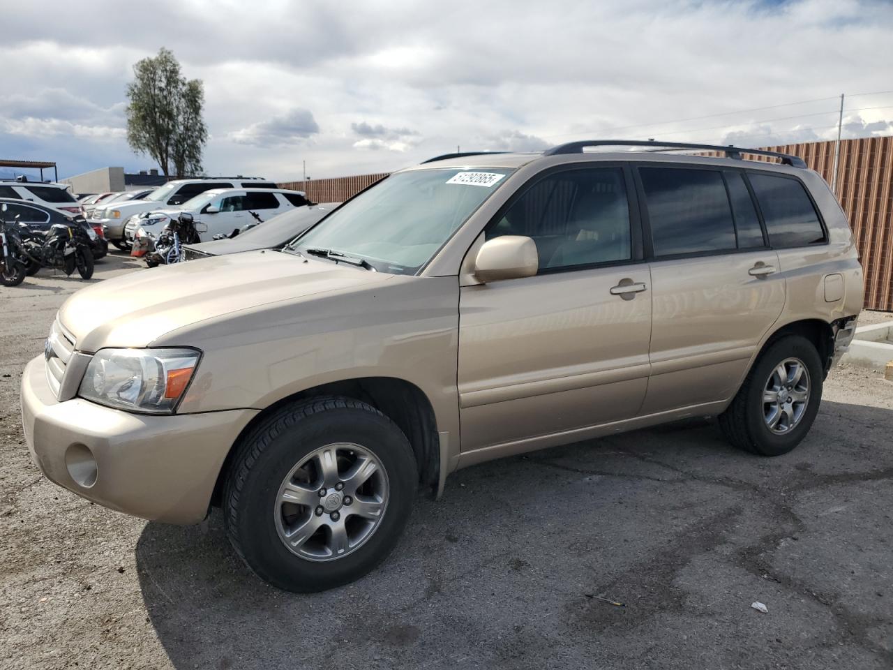 2004 Toyota Highlander Base за продажба в North Las Vegas, NV - Rear End