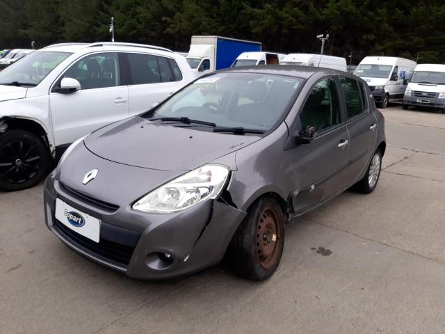 RENAULT CLIO I-MUS 2010