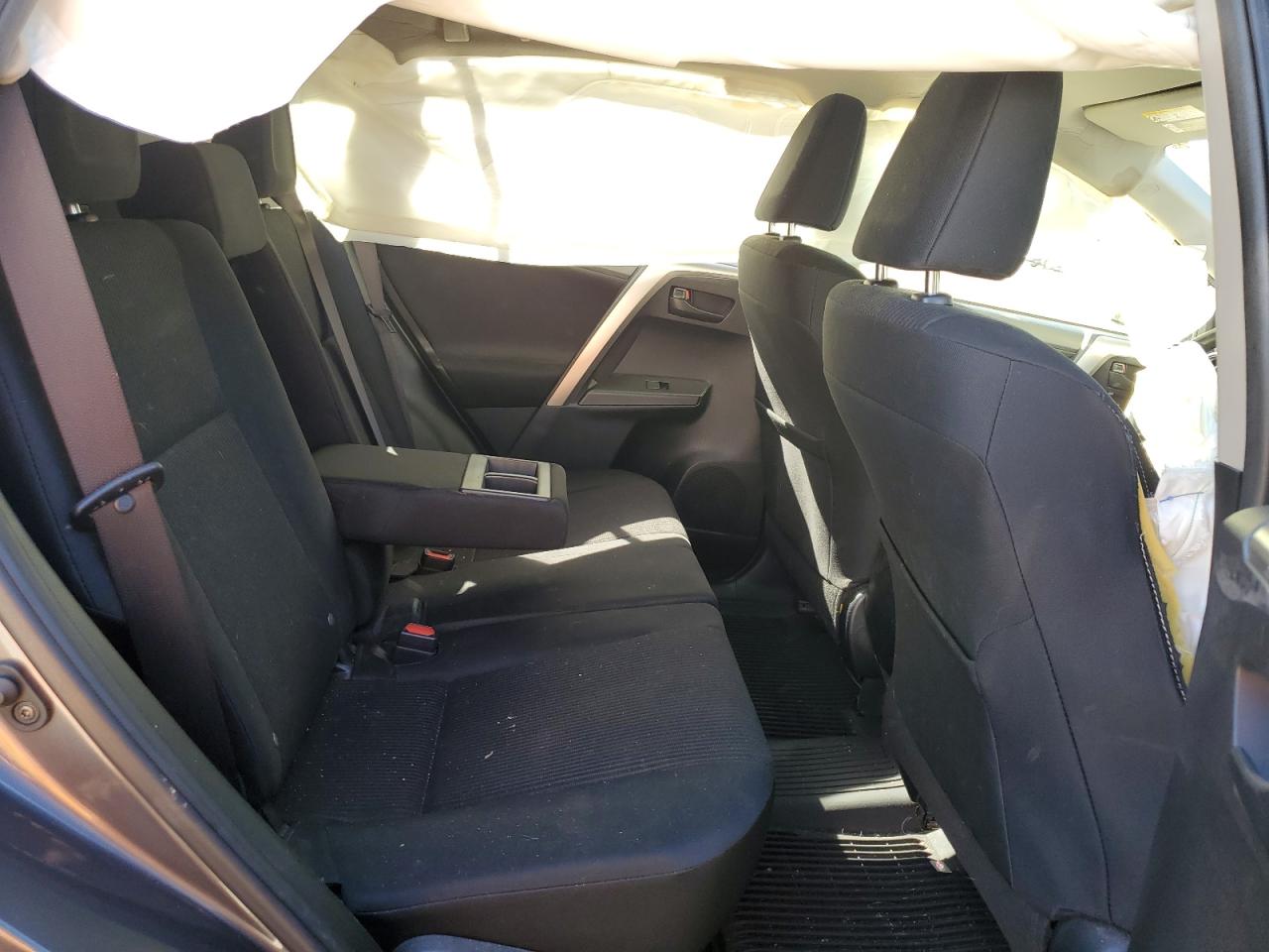 2018 Toyota Rav4 Le VIN: JTMBFREV8JD248037 Lot: 55226115
