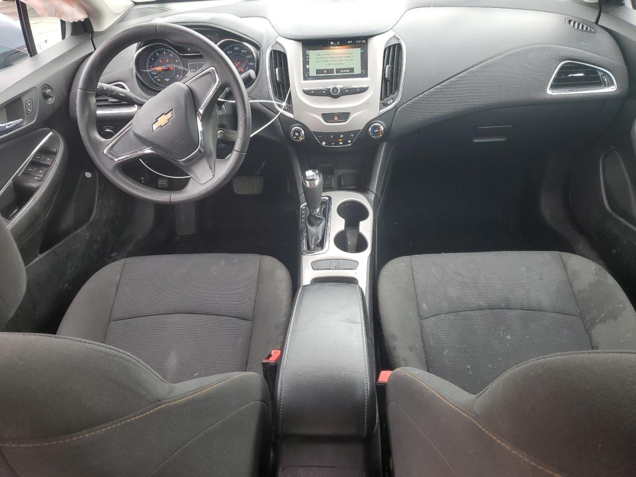 2018 Chevrolet Cruze Ls VIN: 1G1BC5SM3J7168438 Lot: 53152965