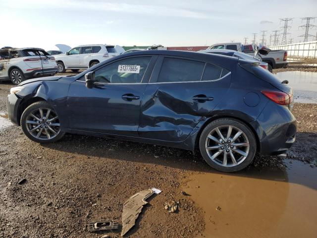  MAZDA 3 2018 Granatowy