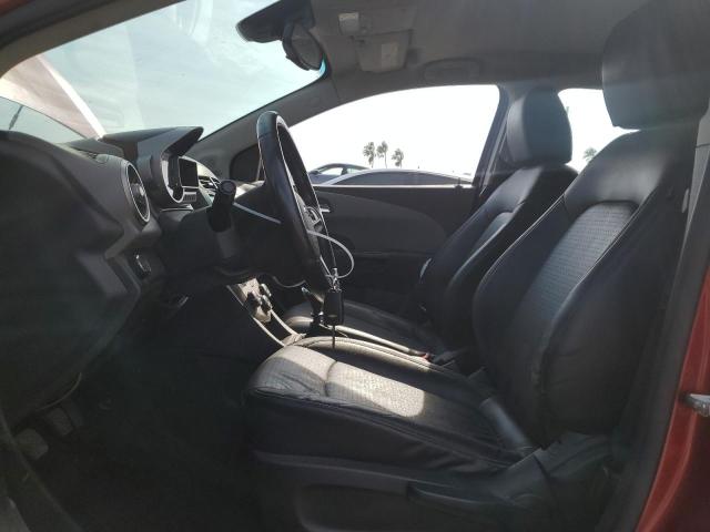 Хэтчбеки CHEVROLET SONIC 2013 Бургунди