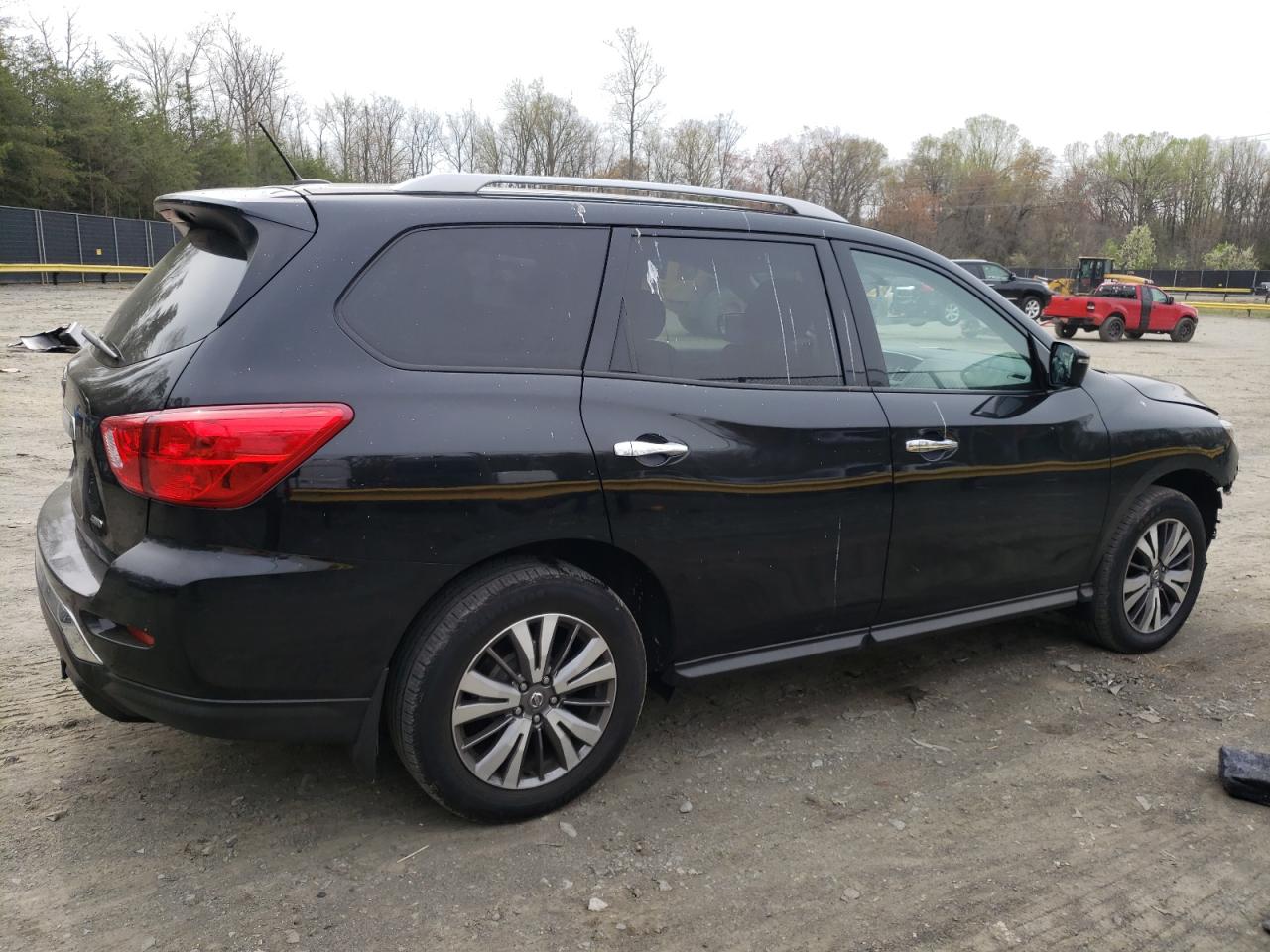 5N1DR2MM6JC670681 NISSAN PATHFINDER 2018