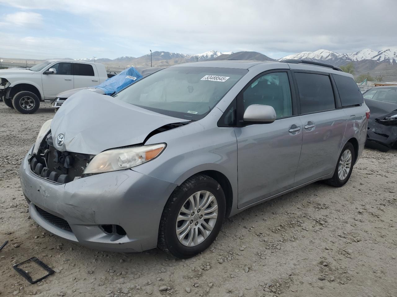 2016 Toyota Sienna Xle for Sale in Magna, UT - Front End