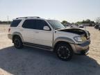 New Braunfels, TX에서 판매 중인 2004 Toyota Sequoia Sr5 - Front End