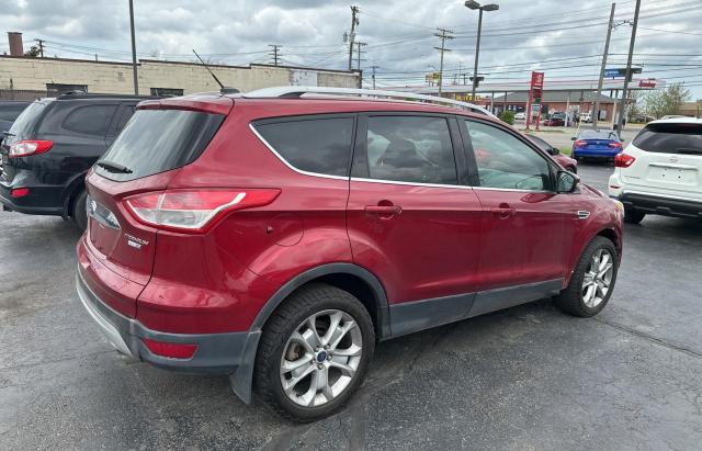 Паркетники FORD ESCAPE 2015 Красный