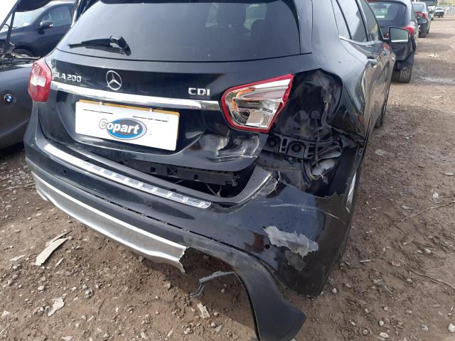 2015 MERCEDES-BENZ GLA200 SE EXECUTIVE CDI 
