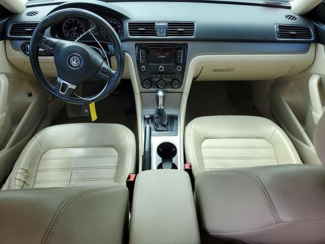 Sedans VOLKSWAGEN PASSAT 2015 Biały