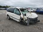 2005 Chrysler Town & Country  zu verkaufen in Madisonville, TN - Front End