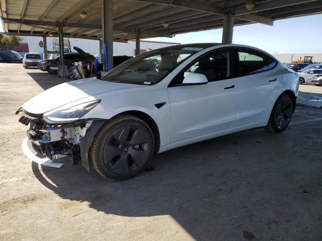  TESLA MODEL 3 2023 Biały