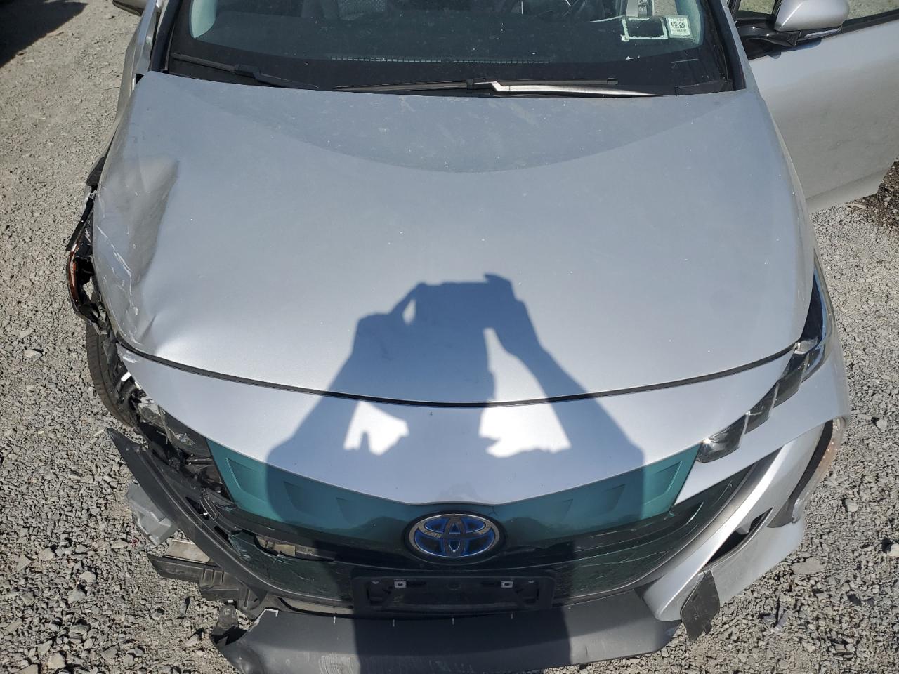 2018 Toyota Prius Prime VIN: JTDKARFP3J3088721 Lot: 54651025