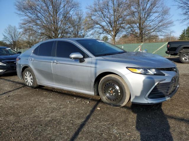  TOYOTA CAMRY 2022 Silver