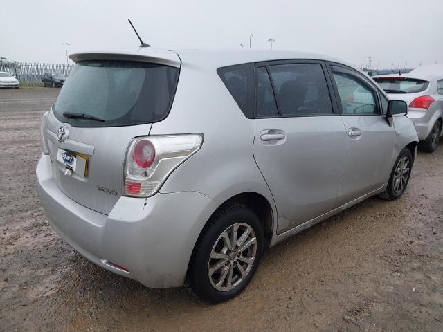 2010 TOYOTA VERSO TR D
