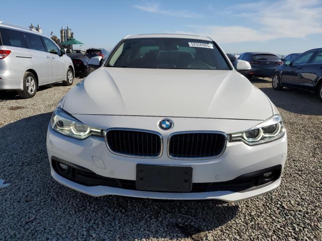  BMW 3 SERIES 2018 Белы