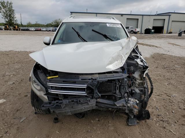  VOLKSWAGEN TIGUAN 2016 Biały