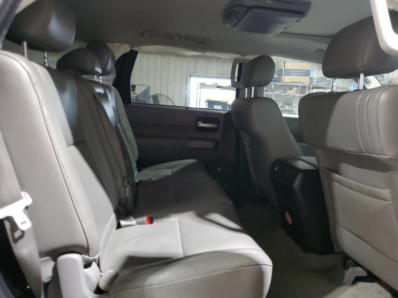 2010 Toyota Sequoia Limited VIN: 5TDKY5G19AS030674 Lot: 51869945