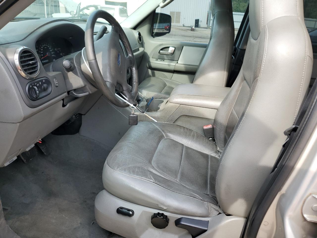 2004 Ford Expedition Xlt VIN: 1FMFU16W64LA94966 Lot: 54883235