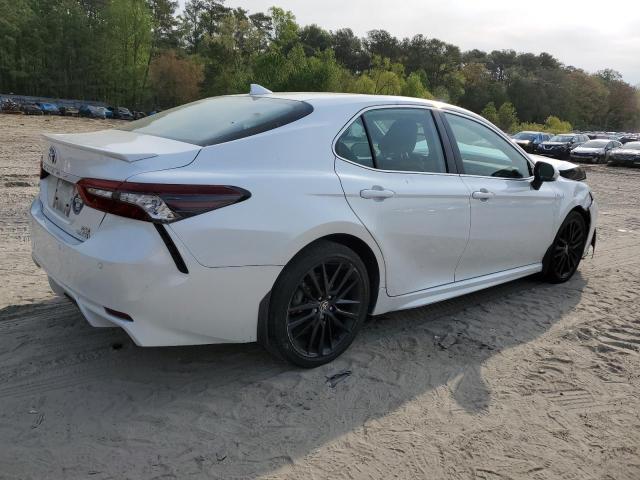  TOYOTA CAMRY 2021 Білий