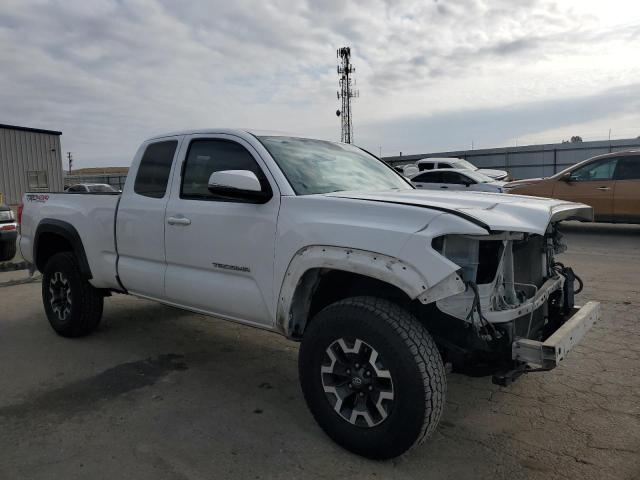  TOYOTA TACOMA 2016 Белы
