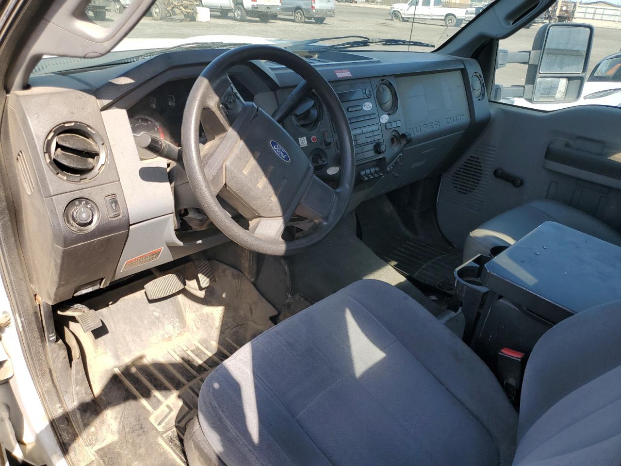 2012 Ford F450 - Image 8