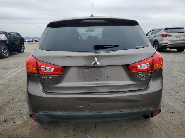 Паркетники MITSUBISHI OUTLANDER 2016 Коричневий