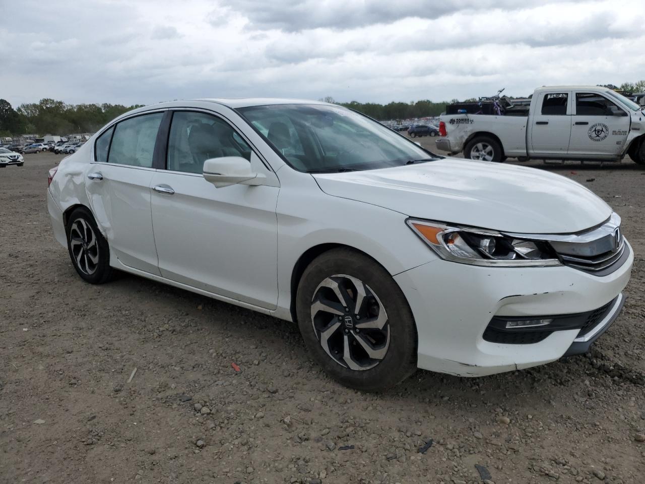 1HGCR3F88HA034261 HONDA ACCORD 2017