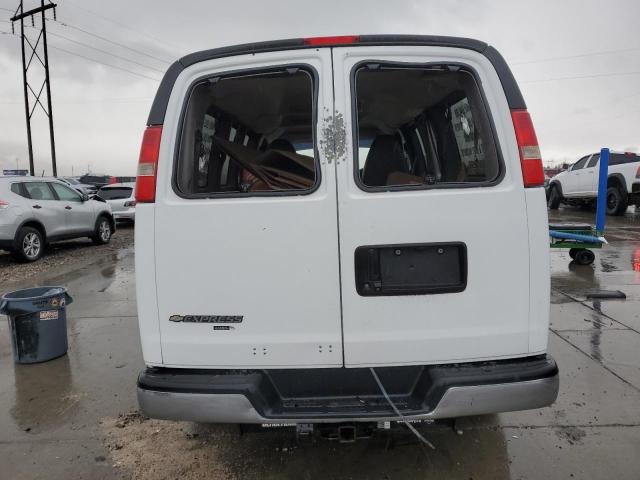  CHEVROLET EXPRESS 2015 Biały