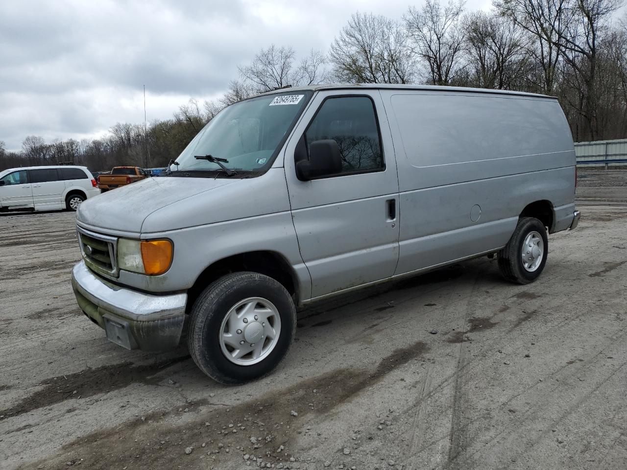 2006 Ford Econoline E250 Van for Sale in Ellwood City, PA - Minor Dent/Scratches