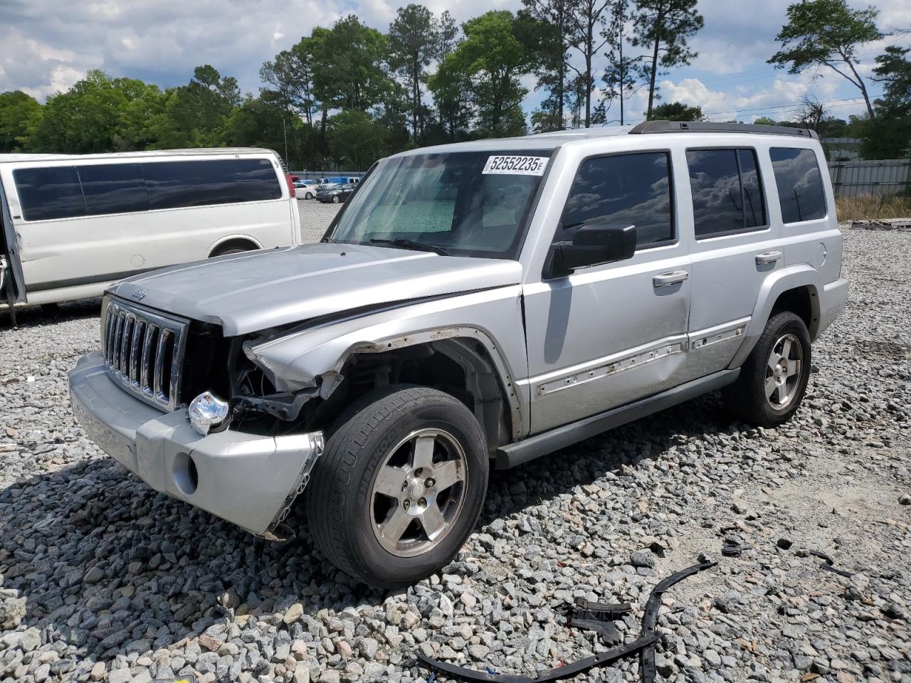 2009 Jeep Commander Sport for Sale in Byron, GA - Front End