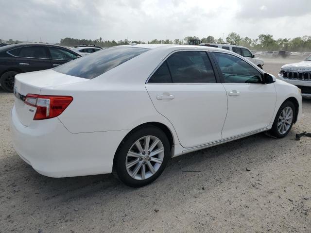  TOYOTA CAMRY 2014 Biały