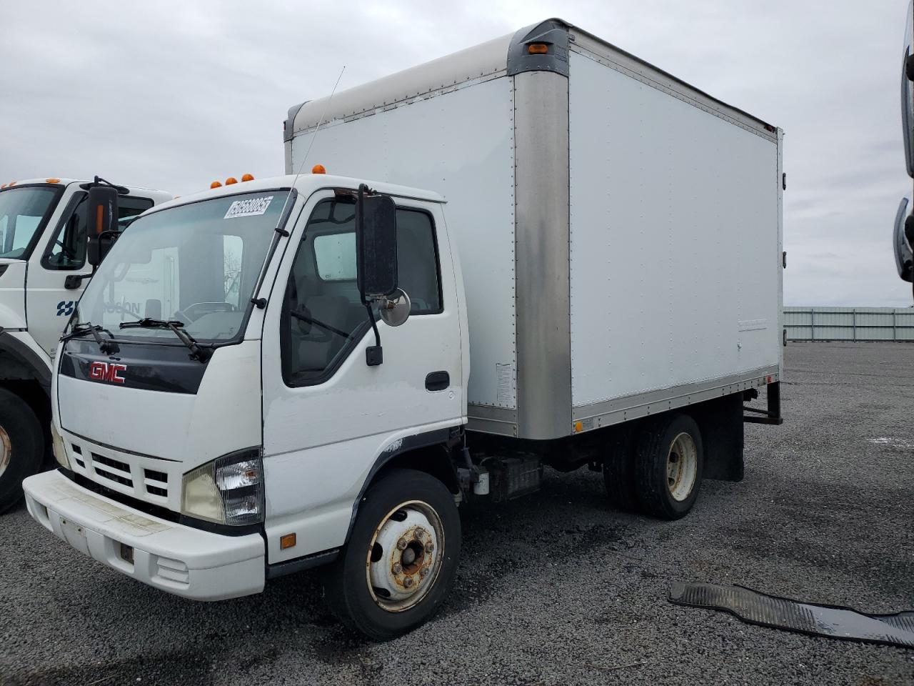 2006 Gmc 5500 W55042 продається в Assonet, MA - Minor Dent/Scratches