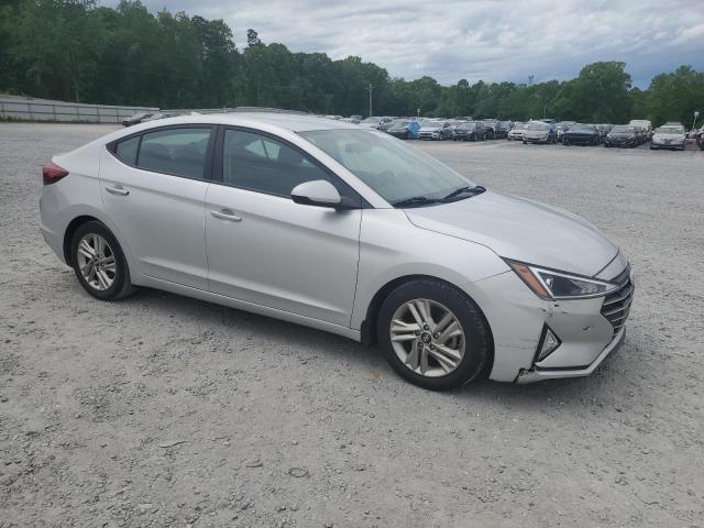  HYUNDAI ELANTRA 2019 Сріблястий