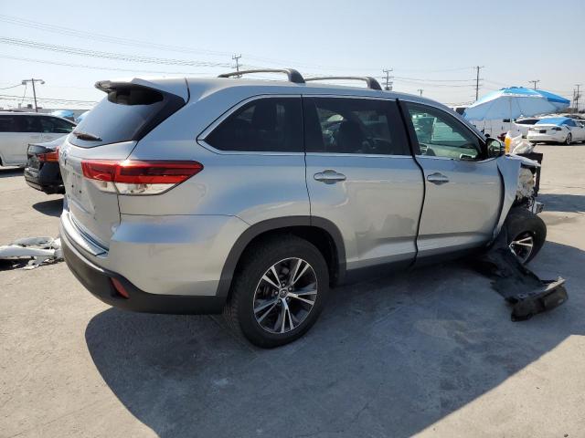 TOYOTA HIGHLANDER 2019 Srebrny