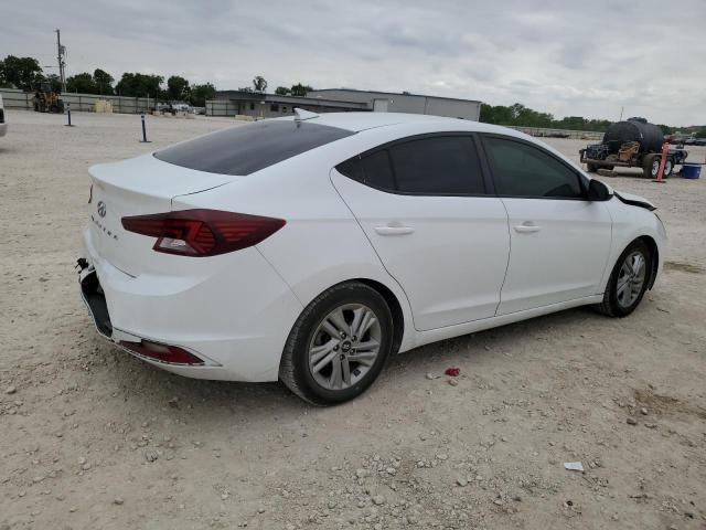  HYUNDAI ELANTRA 2020 Белы