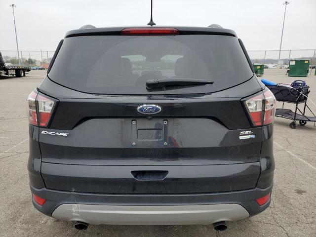  FORD ESCAPE 2018 Czarny