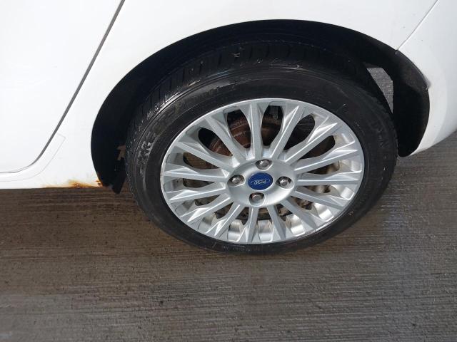 2013 FORD FIESTA TIT